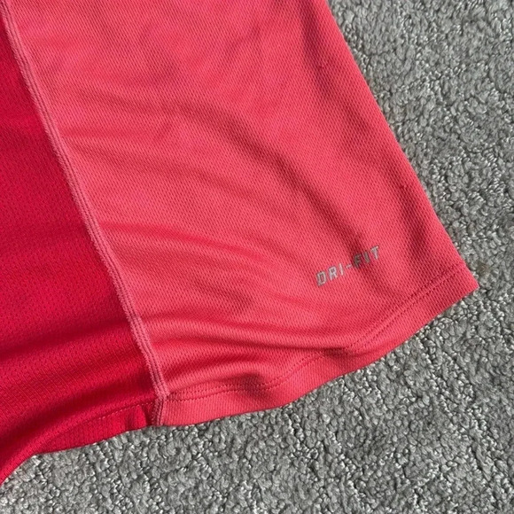 Nike Dry Fit tank bundle, medium. Well loved. - Picture 8 of 8